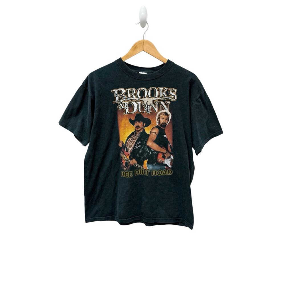 Vtg Brooks & Dunn Vintage 2003 Red Dirt Road Size lg t shirt